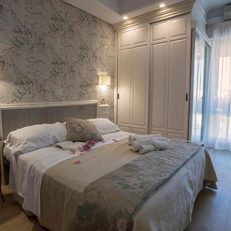 Hotel Mocambo Piscina E Spiaggia San Benedetto del Tronto Exteriér fotografie
