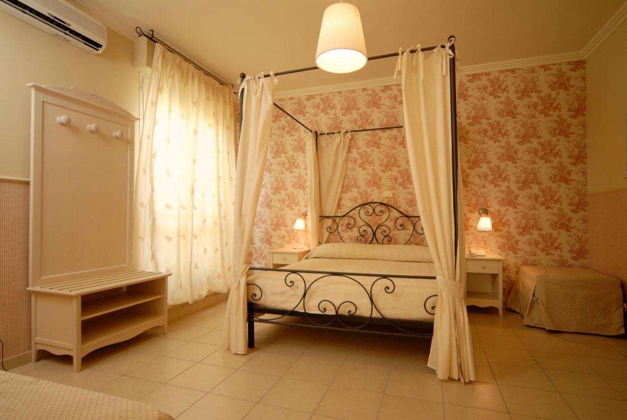 Hotel Mocambo Piscina E Spiaggia San Benedetto del Tronto Exteriér fotografie